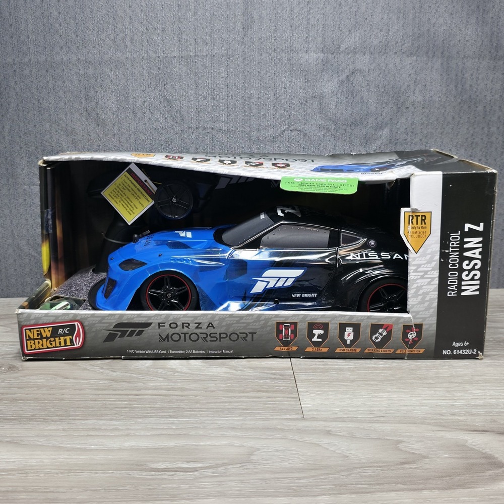New Bright - RC Nissan Z Sportscar - Scale 1:14 - Blue (61432 U-2)